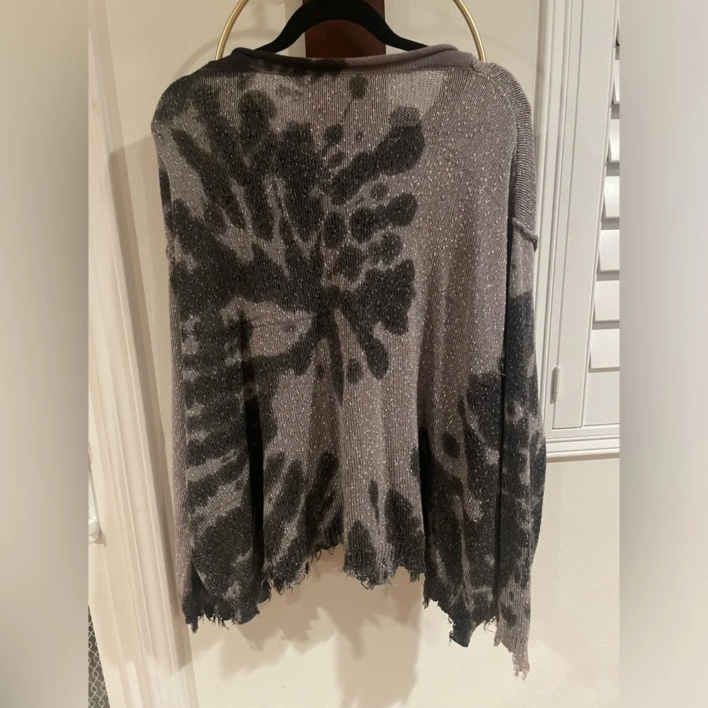Peach Love California Charcoal and Ash Sweater - Picture 4 of 4